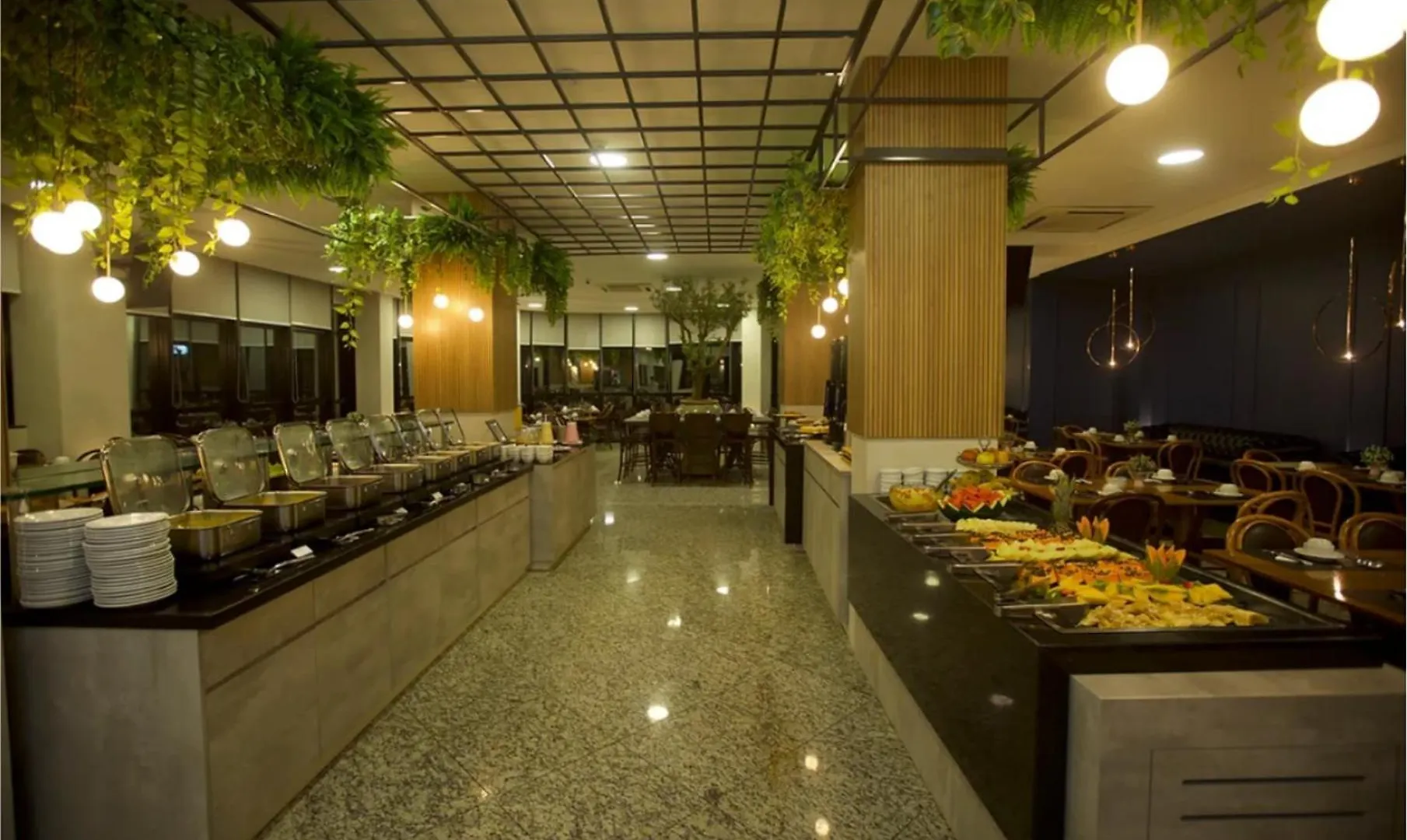 Mogano Premium Hotel - Eletroposto Chapecó